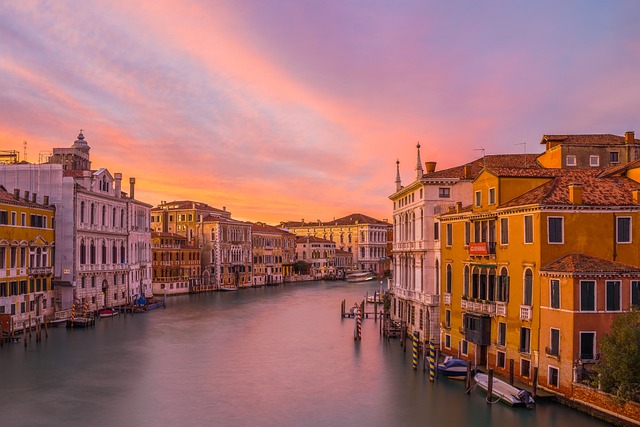 Der Große Kanal in Venedig (Canale Grande)